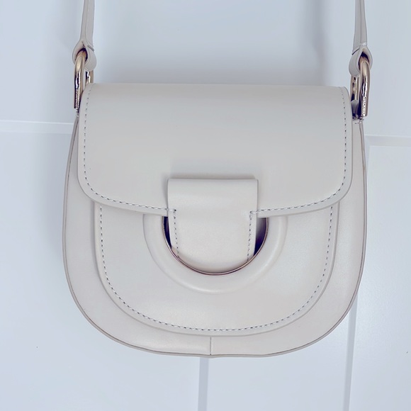 COLE HAAN Grand Ambition Crossbody - Picture 4 of 9
